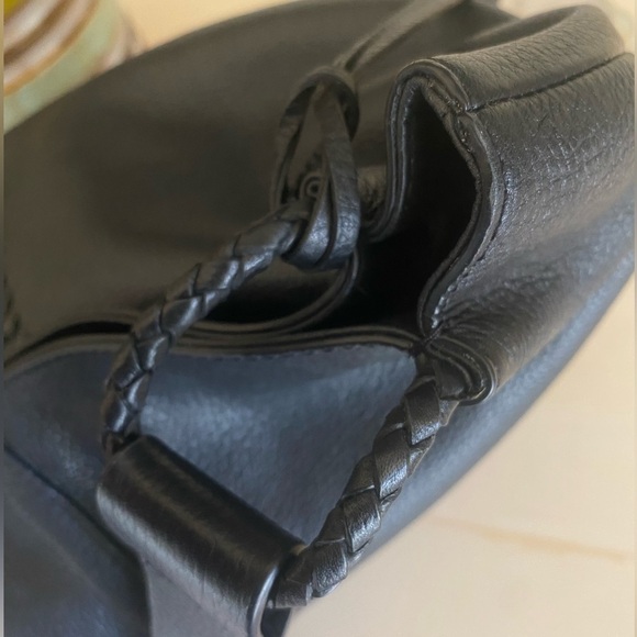 VINCE CAMUTO Maxi Black Leather Hobo Shoulder Bag 14” x 12” - Picture 10 of 16